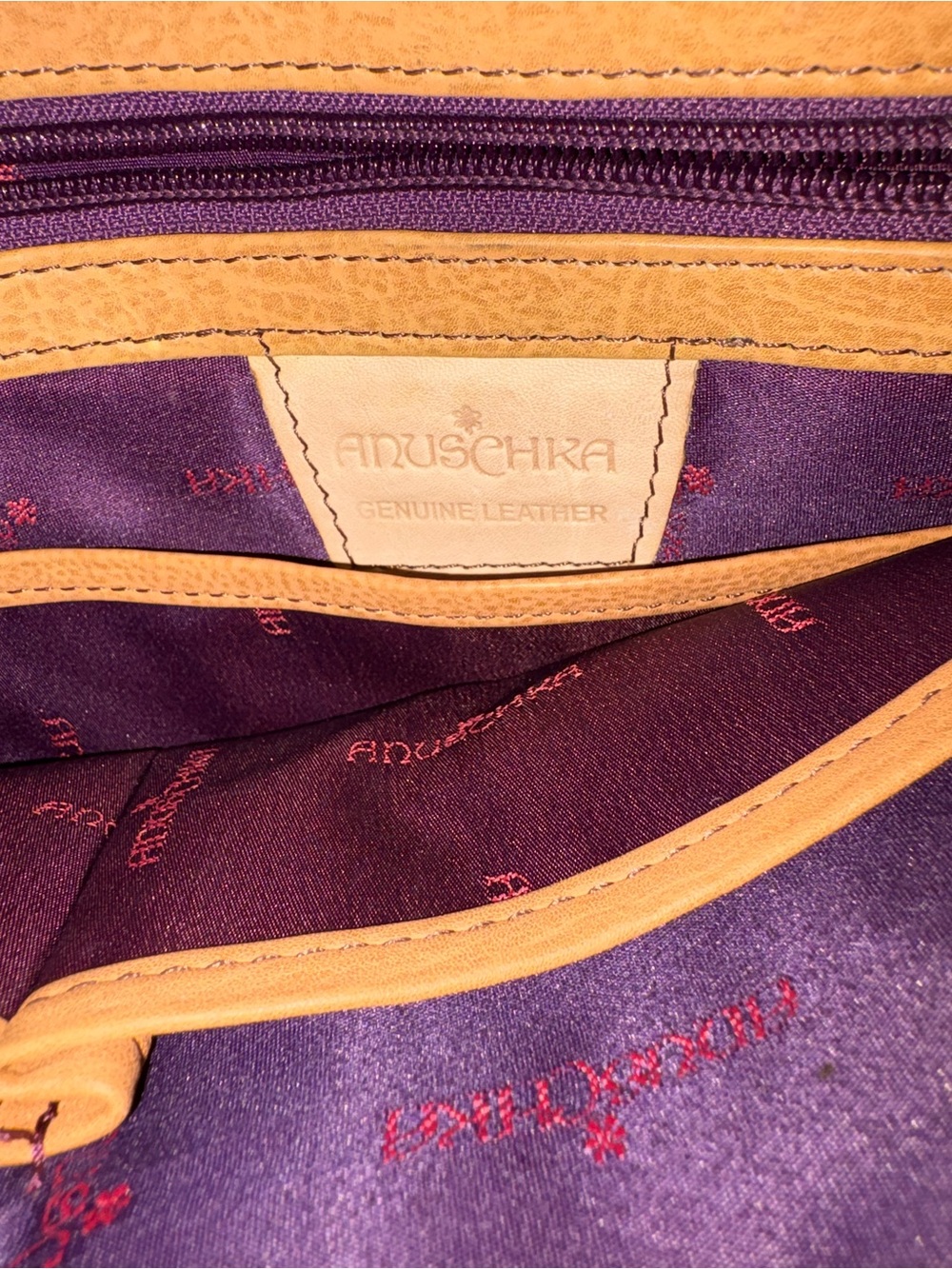 Anuschka hand painted genuine leather bag - Picture 7 of 8
